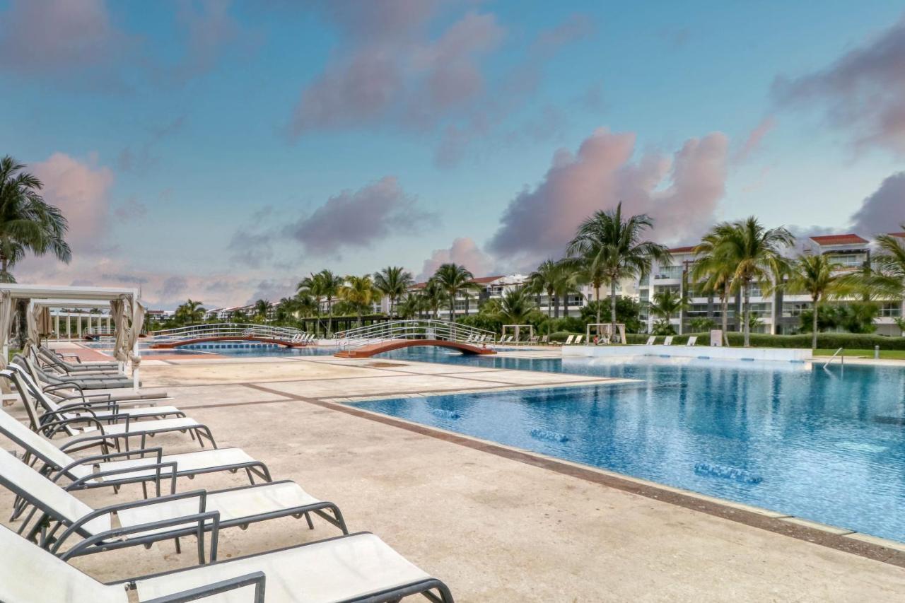 Hakuna Matata 725N At Mareazul Beachfront Playa del Carmen Bagian luar foto